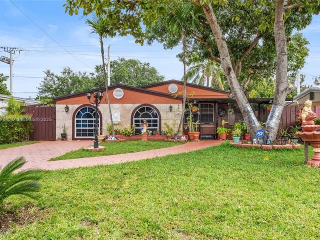 Villa for sale in North Miami Beach
