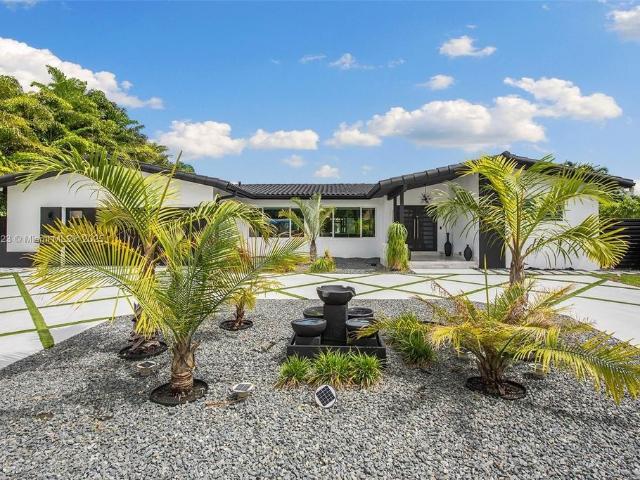 Villa for sale in North Miami Beach