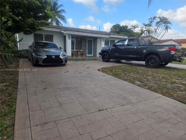 Villa for sale in North Miami Beach Villa for sale in North Miami Beach