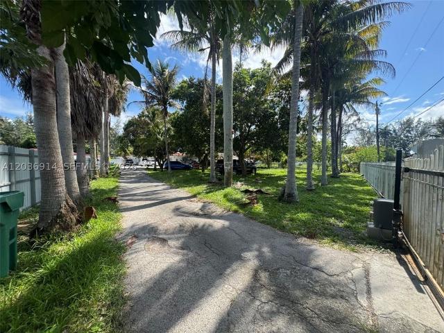 Detached House for sale in North Miami, Florida