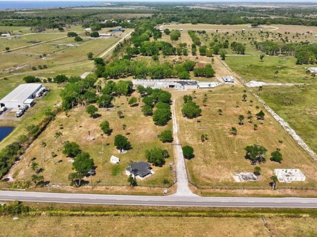 Villa for sale in Okeechobee