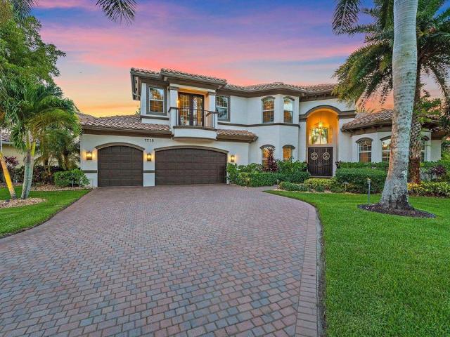 Villa for sale in Palm Beach