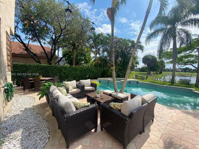 Detached House for sale in Pembroke Pines, Florida