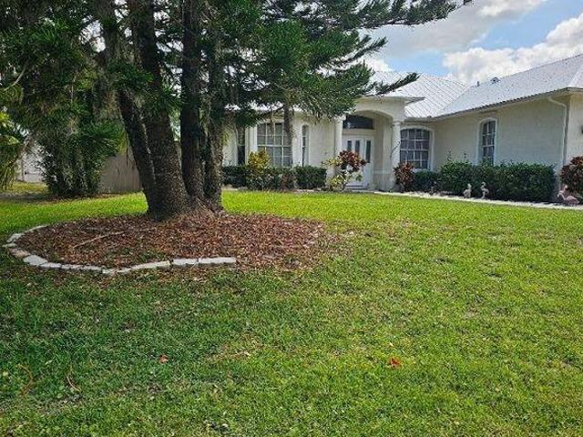 Villa for sale in Port Saint Lucie