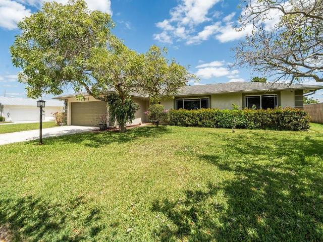 Villa for sale in Riviera Beach