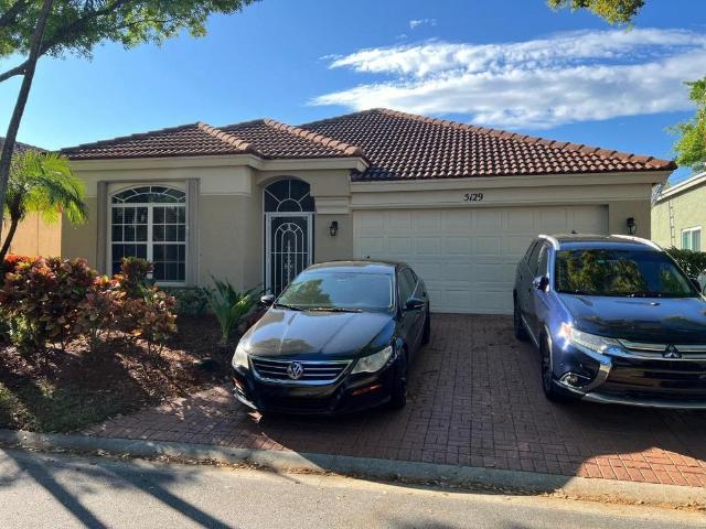 Villa for sale in Riviera Beach