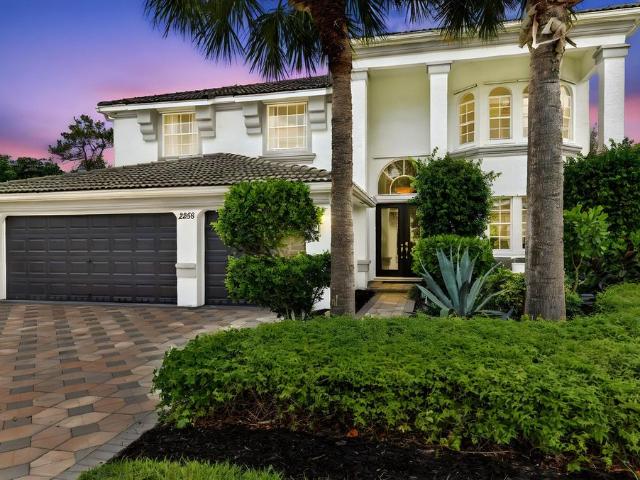 Villa for sale in Palm Beach