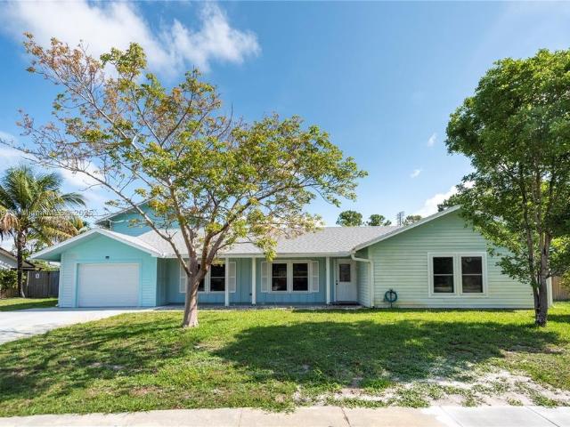Villa for sale in Palm Beach