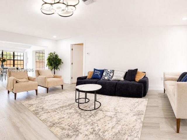 Detached House for sale in Sunrise, Broward County