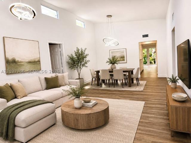 Detached House for sale in Surfside, Florida