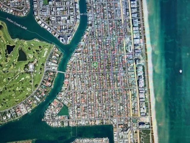 Villa for sale in Surfside