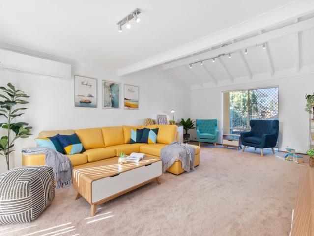 Villa for rent in Applecross, Western Australia