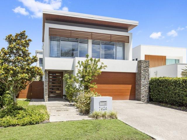House for rent in Hope Island, Gold Coast City