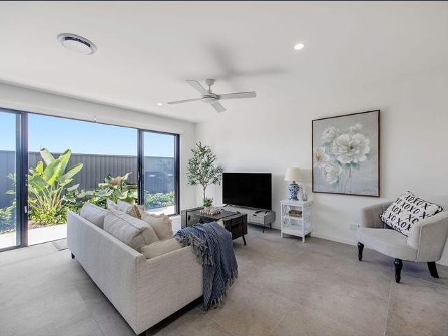 Townhouse for rent in Fernbrook, Queensland
