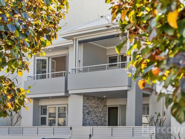 House for sale in Parklands, Western Australia
