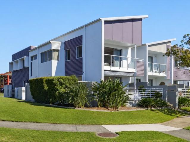 Townhouse for rent in Fernbrook, Queensland