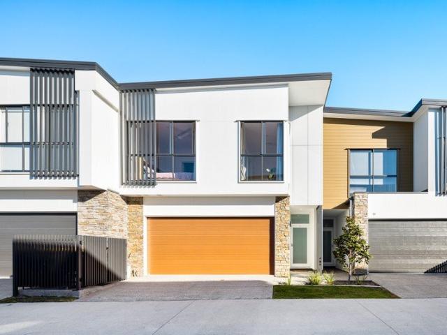Townhouse for sale in Fernbrook, Queensland