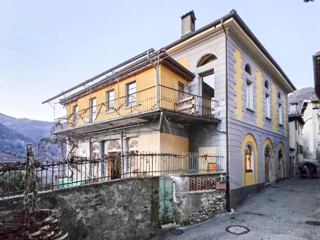 Haus kaufen in Lostallo, Graubünden