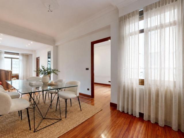 Piso en venta en Abando, Bilbao