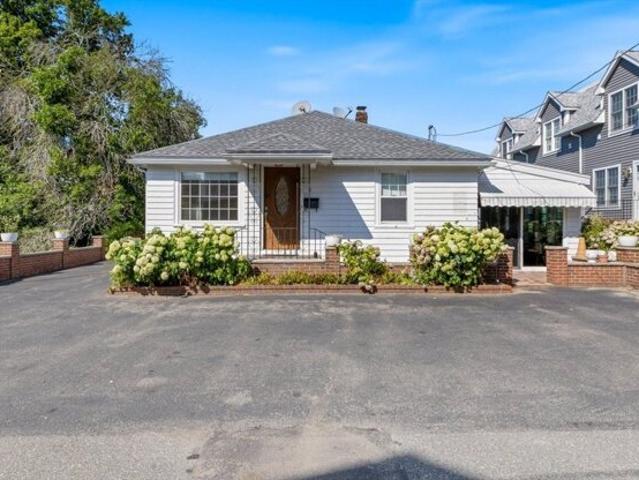 House for sale in Gloucester, Massachusetts