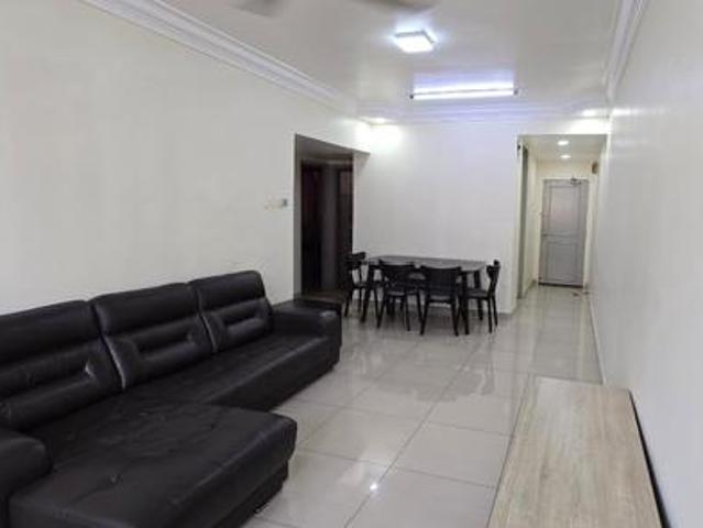 Apartment for sale in Petaling, Damansara Damai