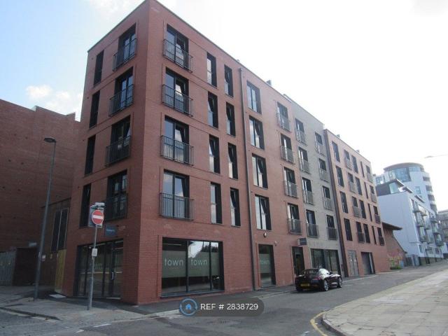 Apartment for rent in Chinatown, Calderstones