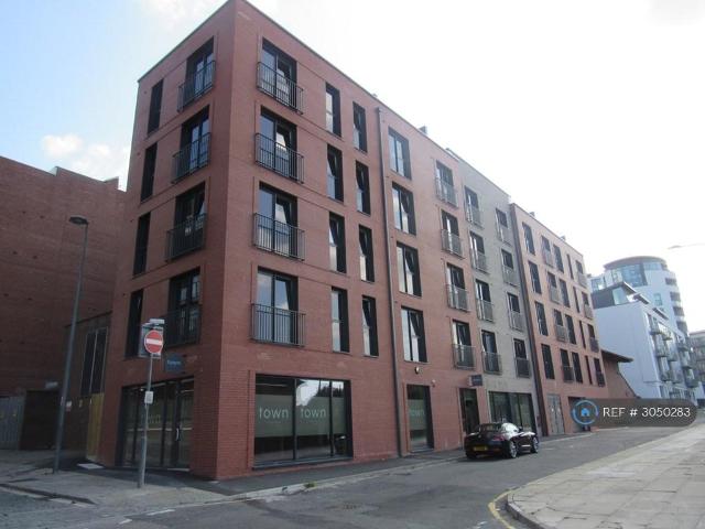 Apartment for rent in Chinatown, Calderstones