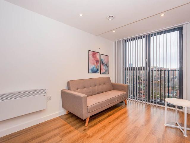 Apartment for rent in Chinatown, Calderstones