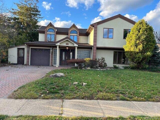 House for sale in Bellmore, New York
