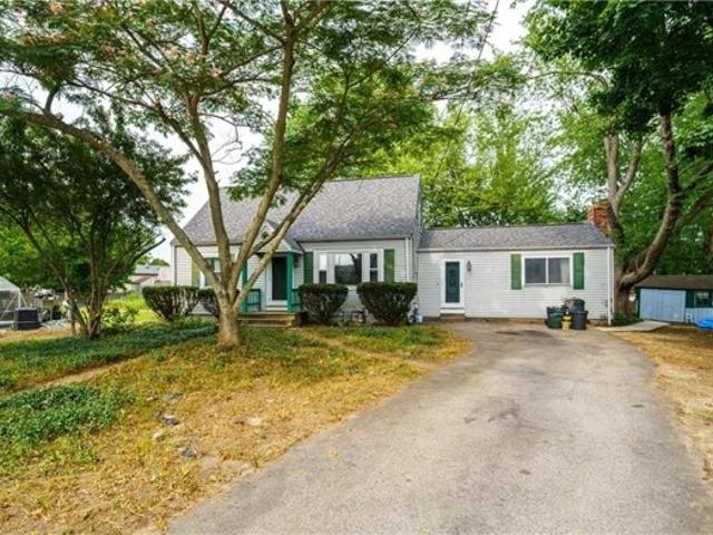House for sale in Spring Green, Warwick