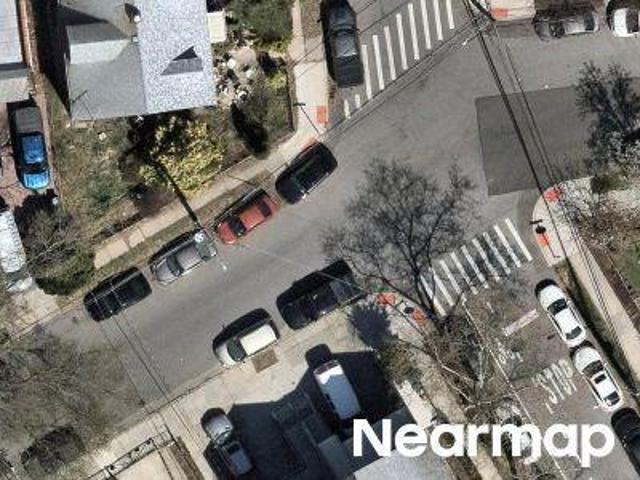 Property for sale in The Bronx, Arverne