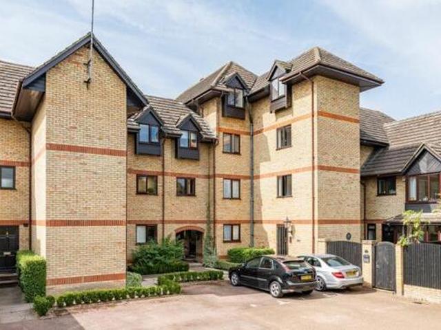 House for sale in Kings Hill, Colliers End