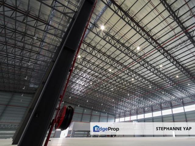 Warehouse for rent in Seksyen U10, Shah Alam