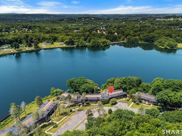 Condo for sale in Wolcott, Connecticut