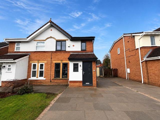 House for rent in Burnedge, Greater Manchester