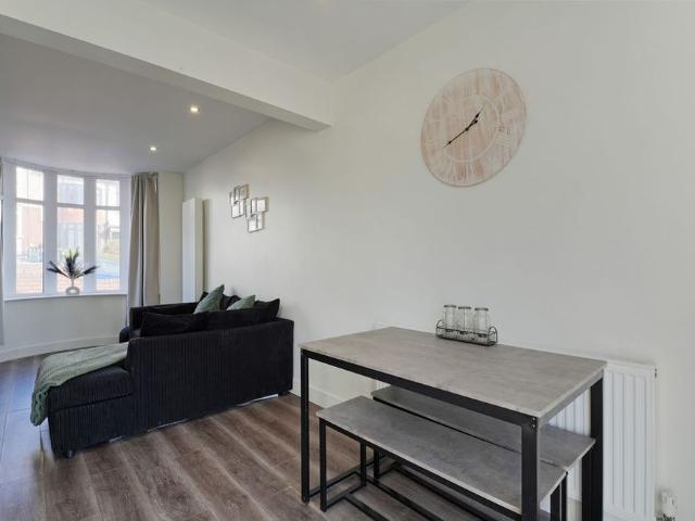 Apartment for rent in Middlewood, Sheffield