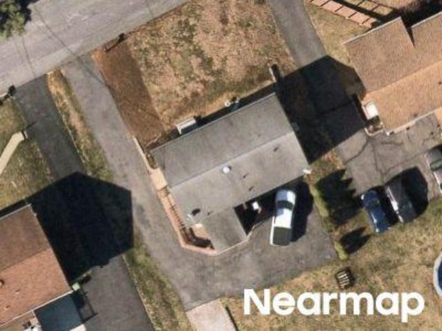 House for sale in Stewartsville, New Jersey