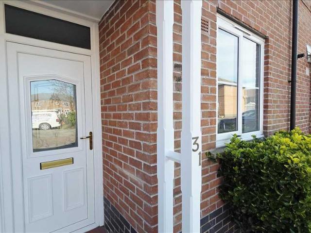 House for rent in Meadowbank, Winsford