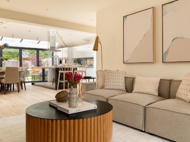 House for rent in Mill Hill, Greater London