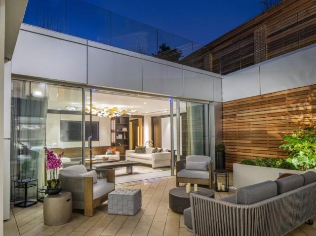 House for rent in Belsize Park, Greater London