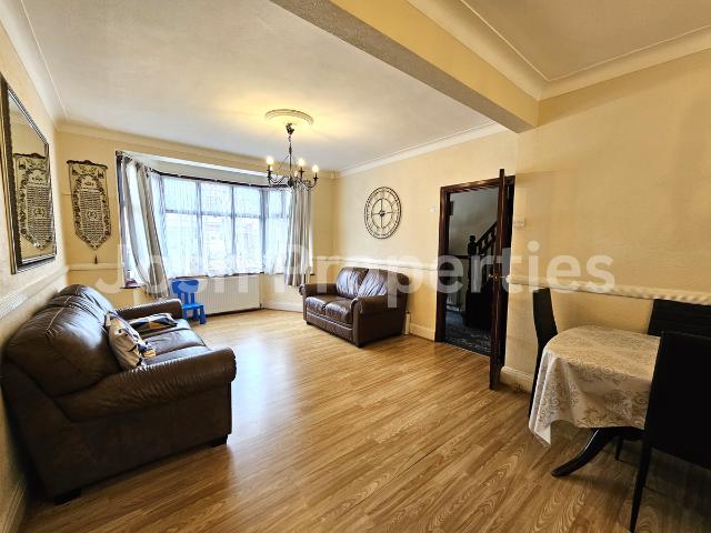 House for rent in Newbury Park, Greater London