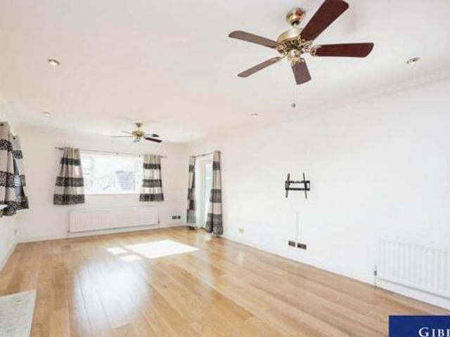 House for rent in Pinner, Greater London