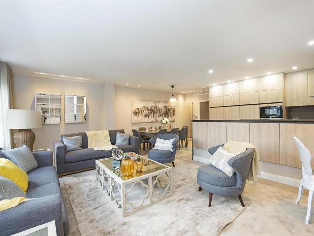 House for rent in Belsize Park, Greater London