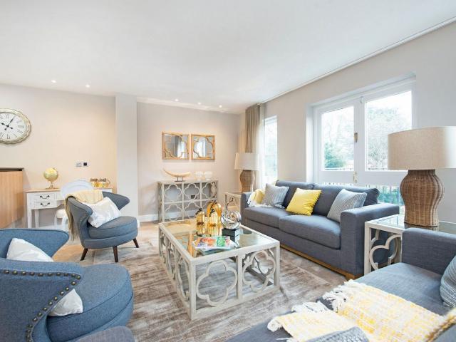 House for rent in Belsize Park, Greater London