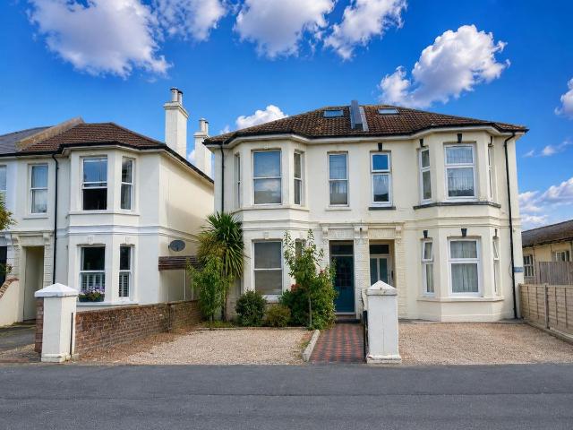 Apartment for rent in Worthing, West Sussex