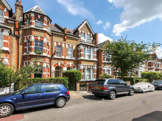 Apartment for rent in Clapham, Greater London