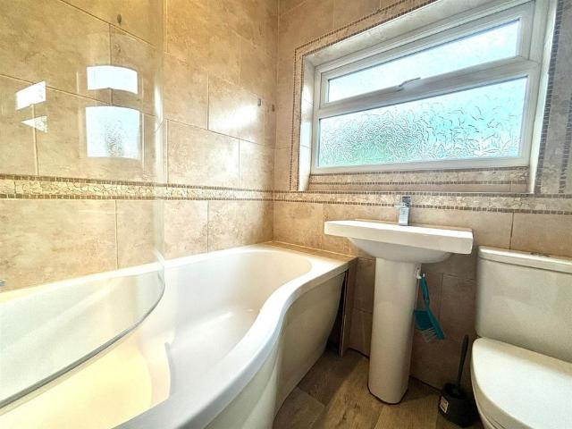 House for rent in Uxbridge, London Borough of Hillingdon