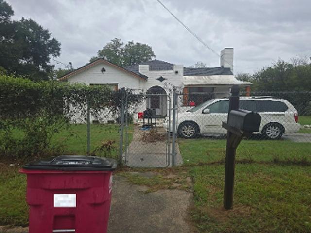 House for sale in Bedingfield, Macon