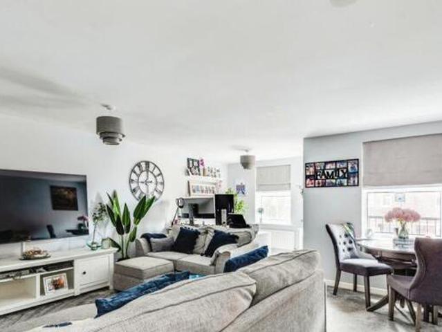 House for sale in Swindon