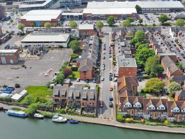 Apartment for rent in Reading